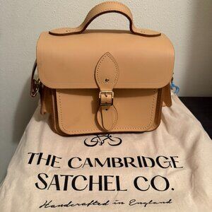 The Cambridge Satchel Company - Traveller Bag - Color Biscuit/Beige